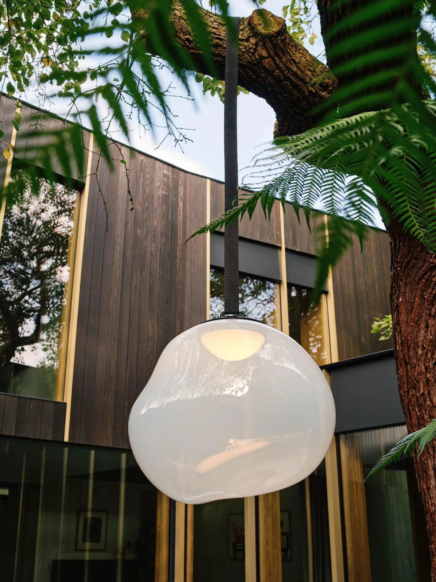 Melt Portable LED Large gulvlampe, Opal Tom Dixon