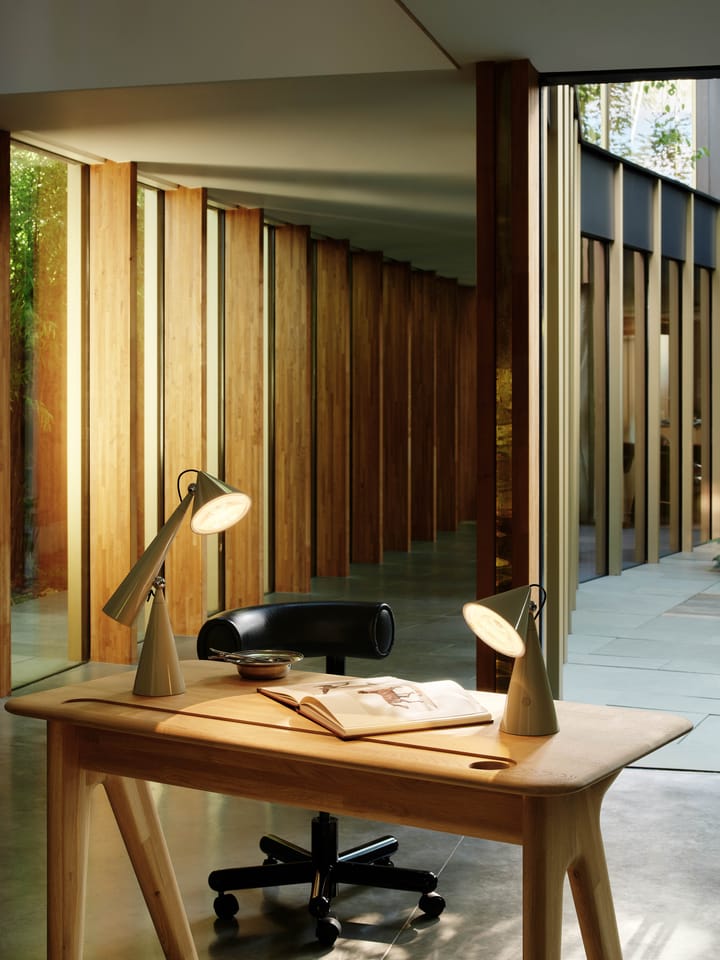 Pose Portable LED bordlampe, Putty Tom Dixon