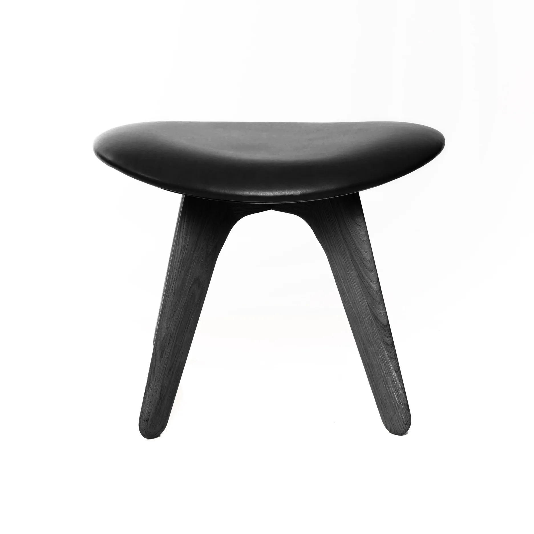Slab puff 45x55 cm, Black ash-black leather Tom Dixon