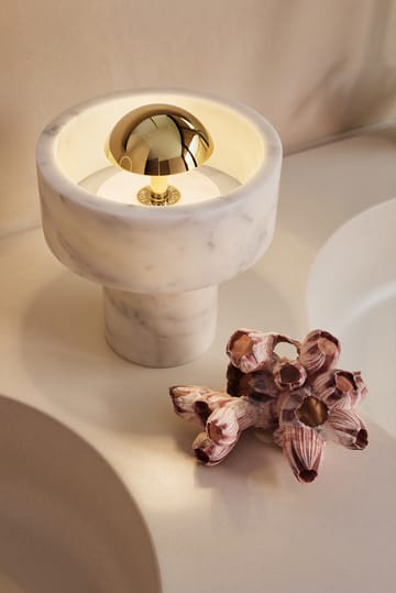 Stone Portable LED bordlampe 28 cm - Marble-gold - Tom Dixon