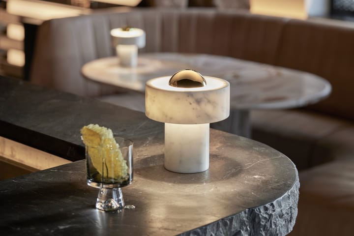 Stone Portable LED bordlampe 28 cm, Marble-gold Tom Dixon
