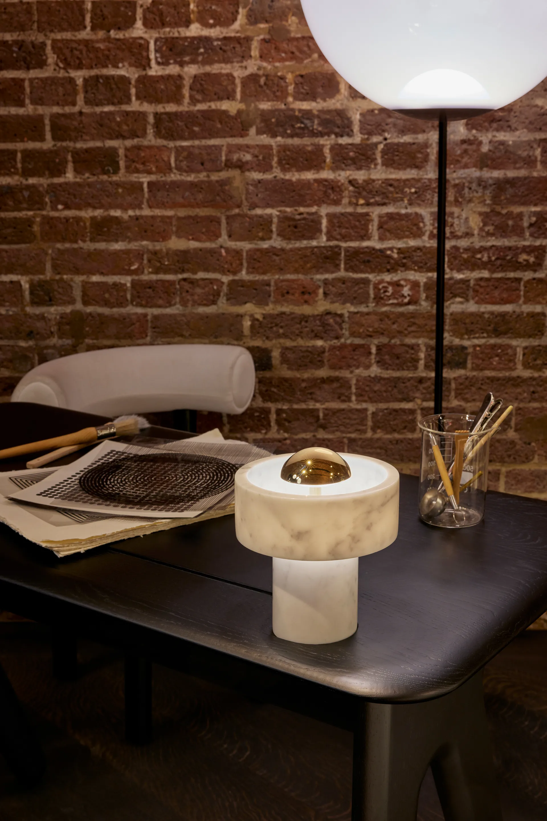 Stone Portable LED bordlampe 28 cm, Marble-gold Tom Dixon