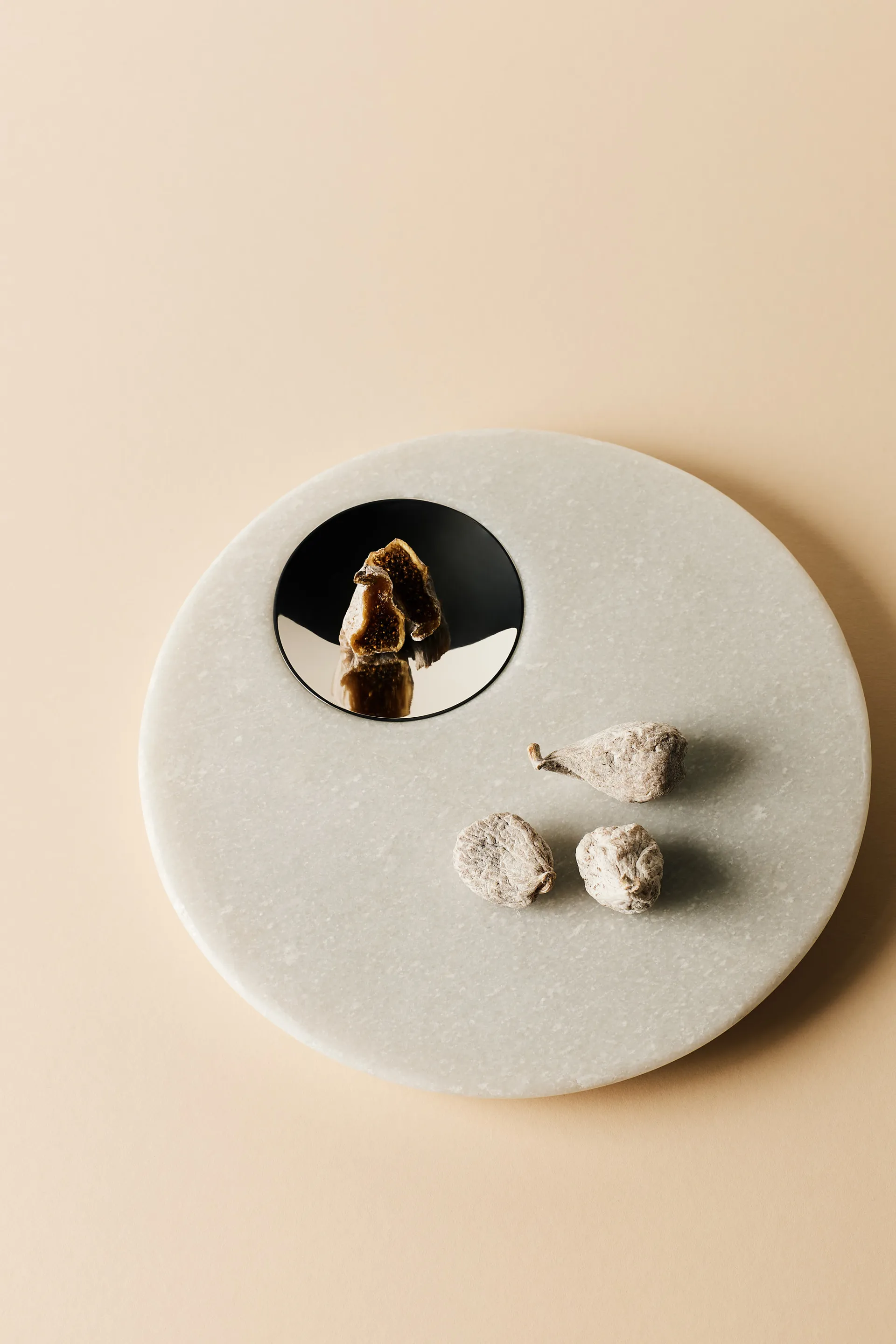 Stone serveringsbrett Ø22 cm, White marble-silver Tom Dixon