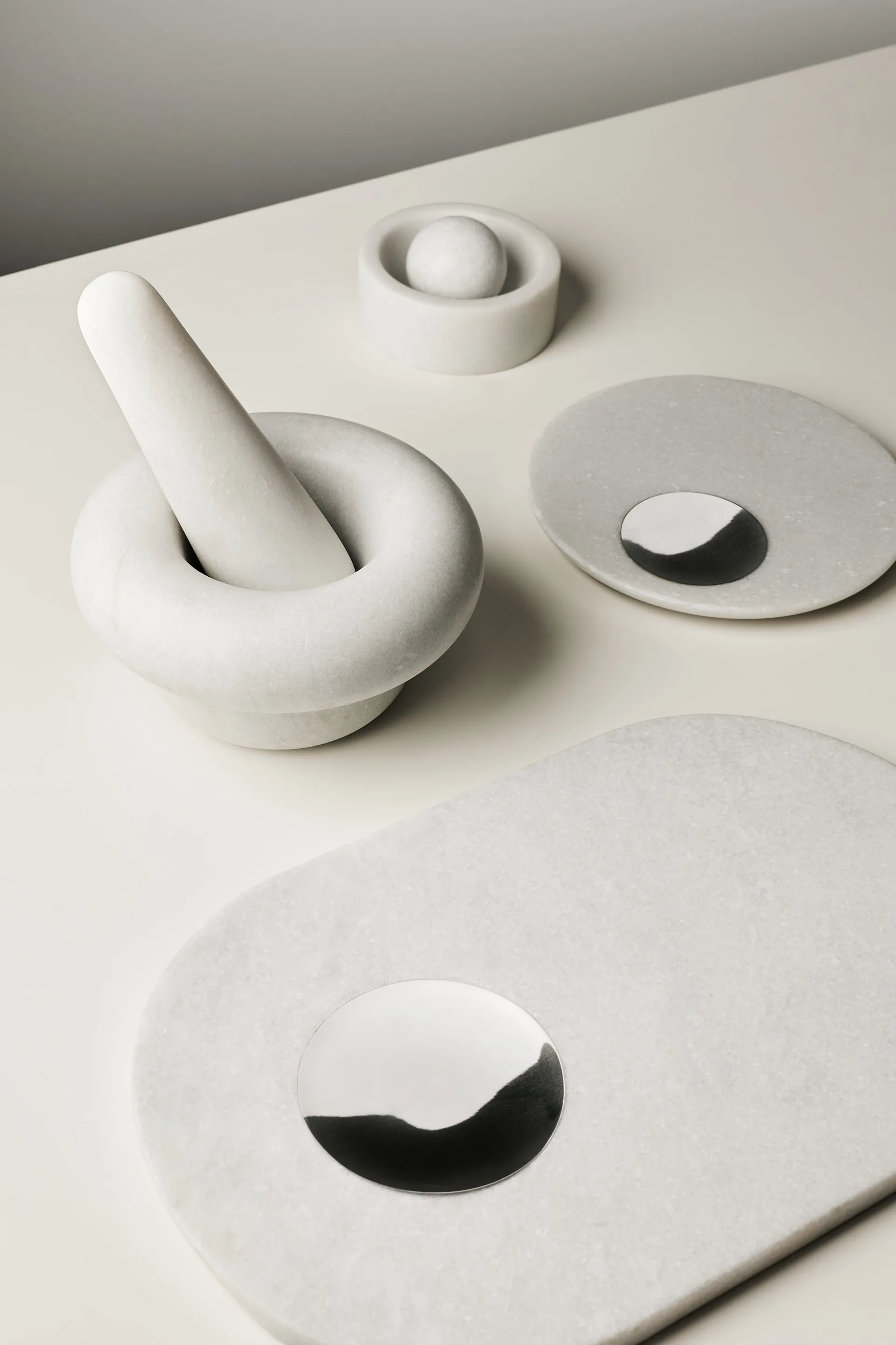 Stone skjærebrett 27x42 cm, White marble-silver Tom Dixon