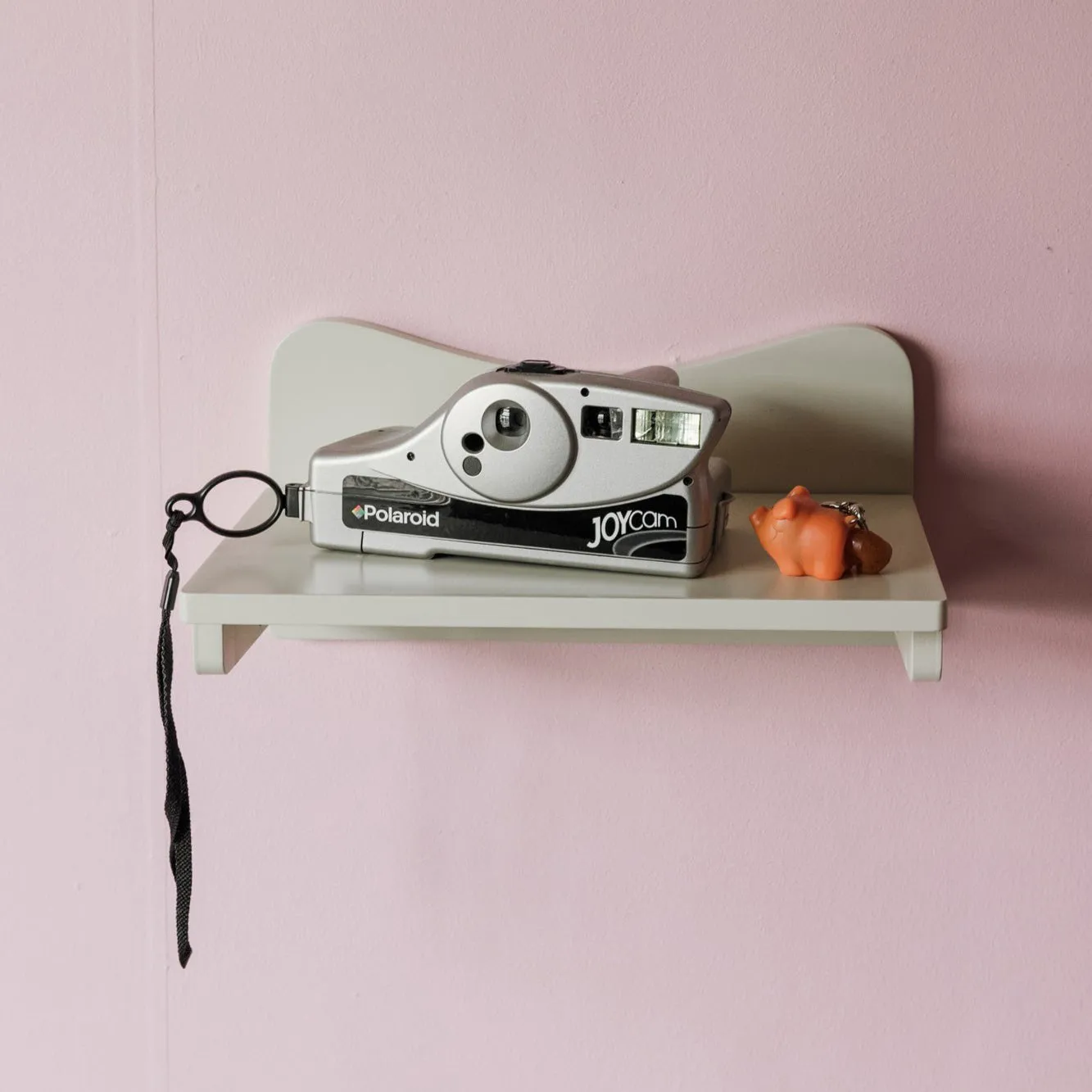 Patsy vegghylle 15x30 cm, Off-white TÔNN furniture