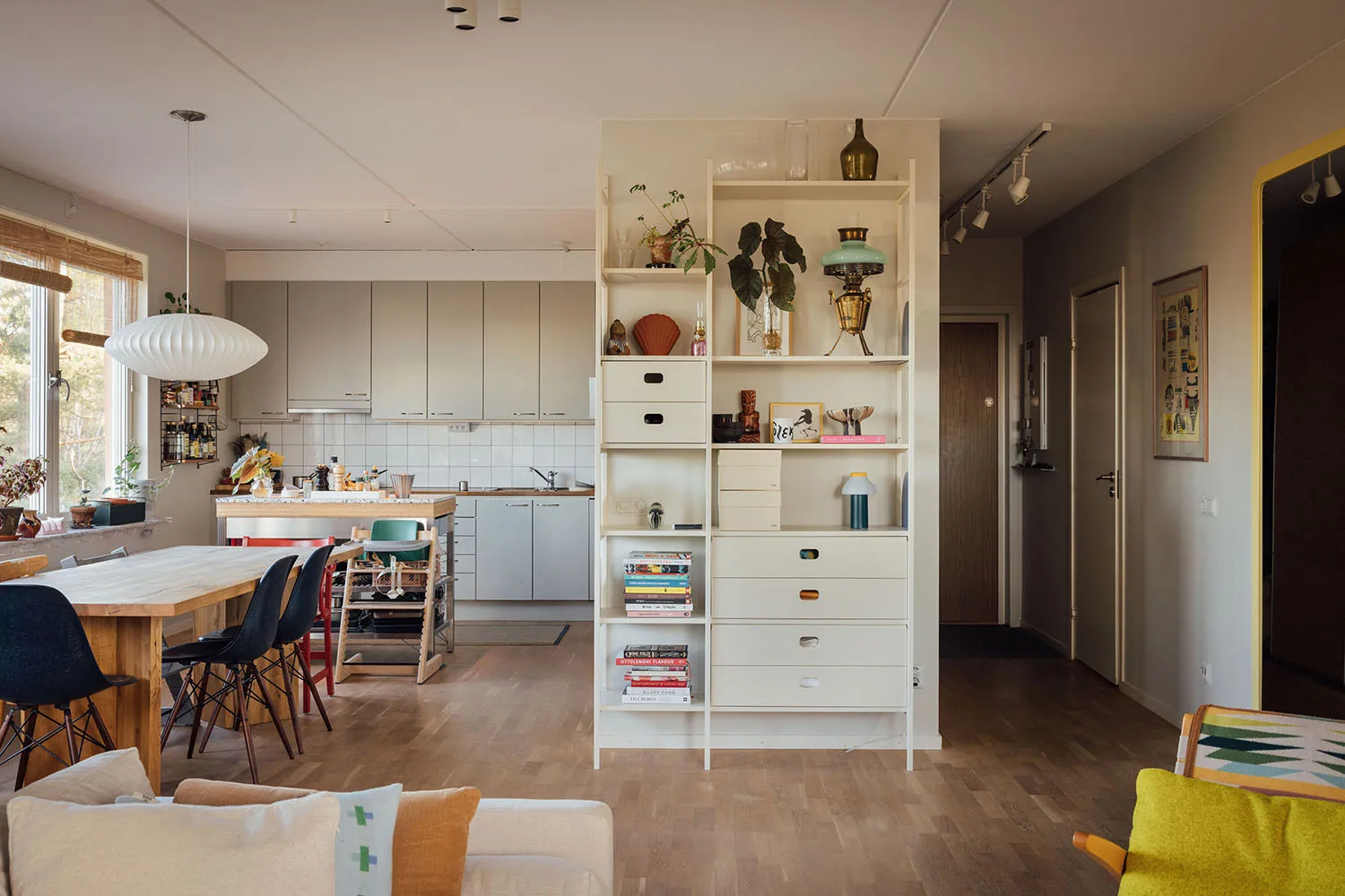 Portal bokhylle 123 cm - Off-white TÔNN furniture