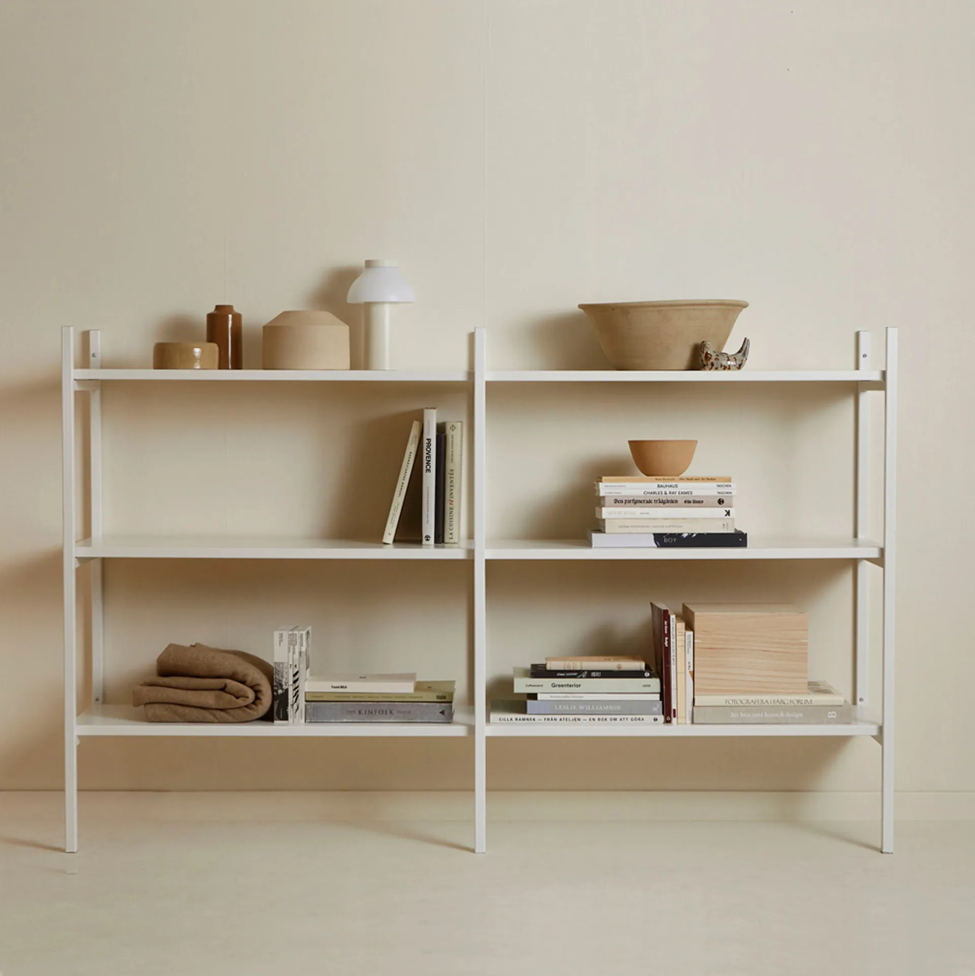 Portal bokhylle small, Off white, 158 cm TÔNN furniture