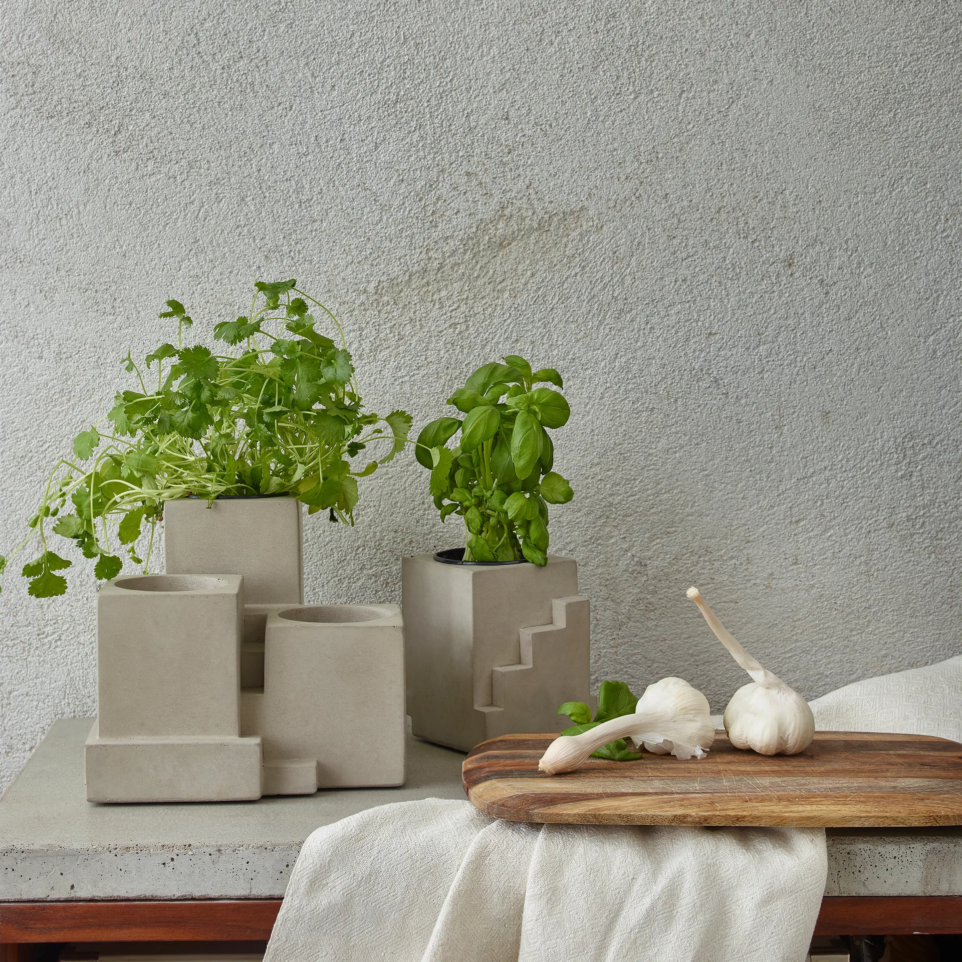 Max 1 betongkrukke, Grey Tove Adman