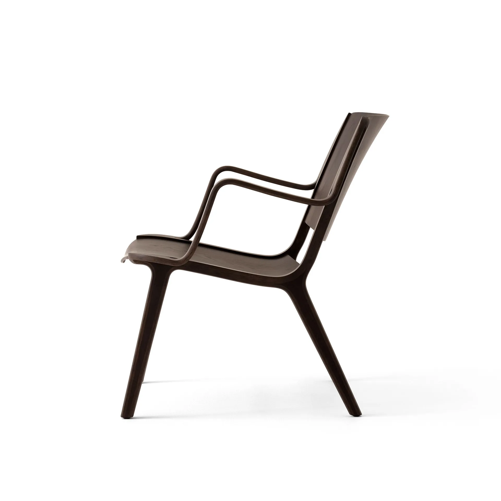 AX HM11 Lounge Chair med armlener, Dark stained oak &Tradition