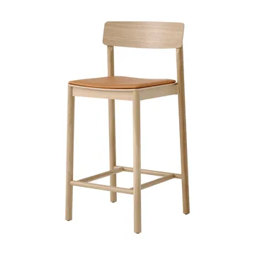 Betty TK14 Counter Chair barkrakk 65 cm - Noble cognacfarget skinn-lakkert eik - &Tradition