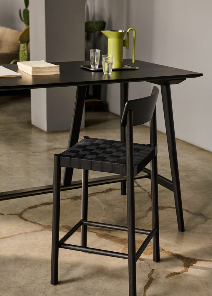Betty TK15 Bar Chair barkrakk 75 cm, Svartlakkert ask-svart lin &Tradition