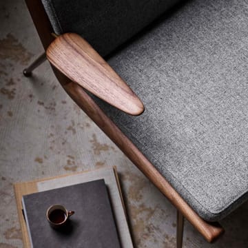 Boomerang HM2 lenestol - Hallingdal 130 grå, oljet valnøtt - &Tradition