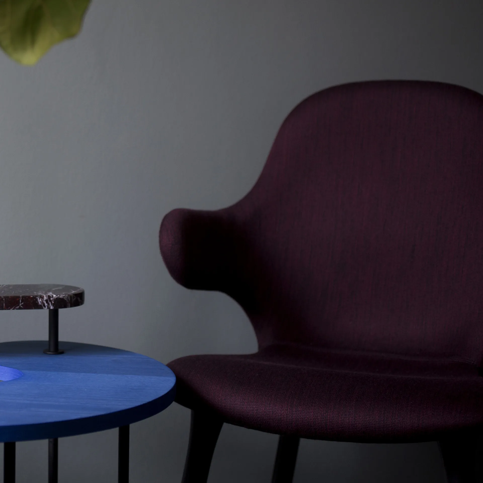 Catch JH1 stol, Balder 782 dark blue-eik røykoljet &Tradition