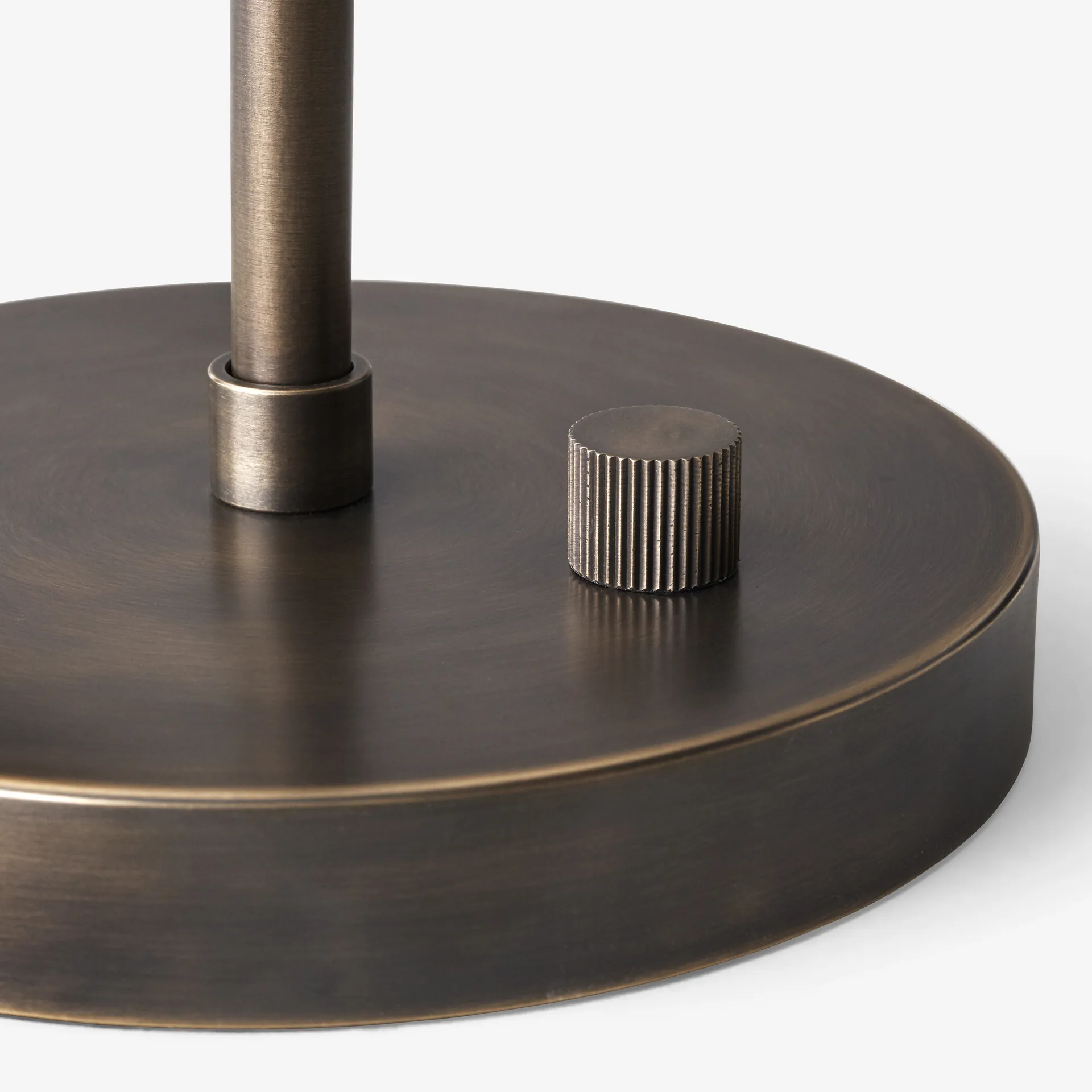 Copenhagen bordlampe SC13, opalglass-messing &Tradition