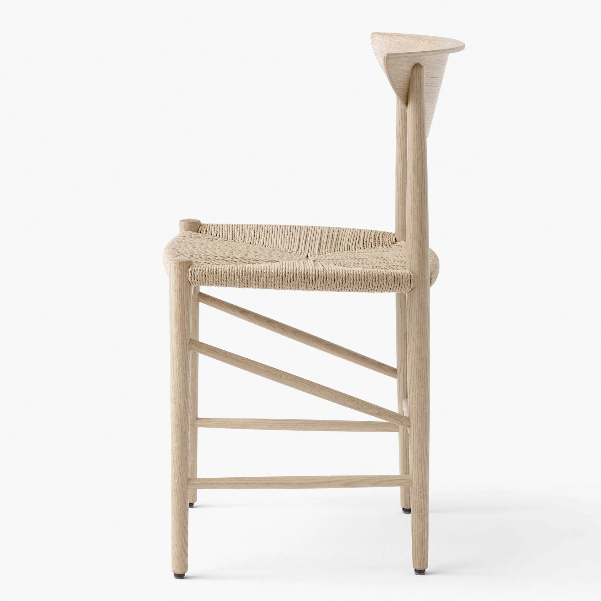 Drawn stol HM3, Såpebehandlet eik &Tradition