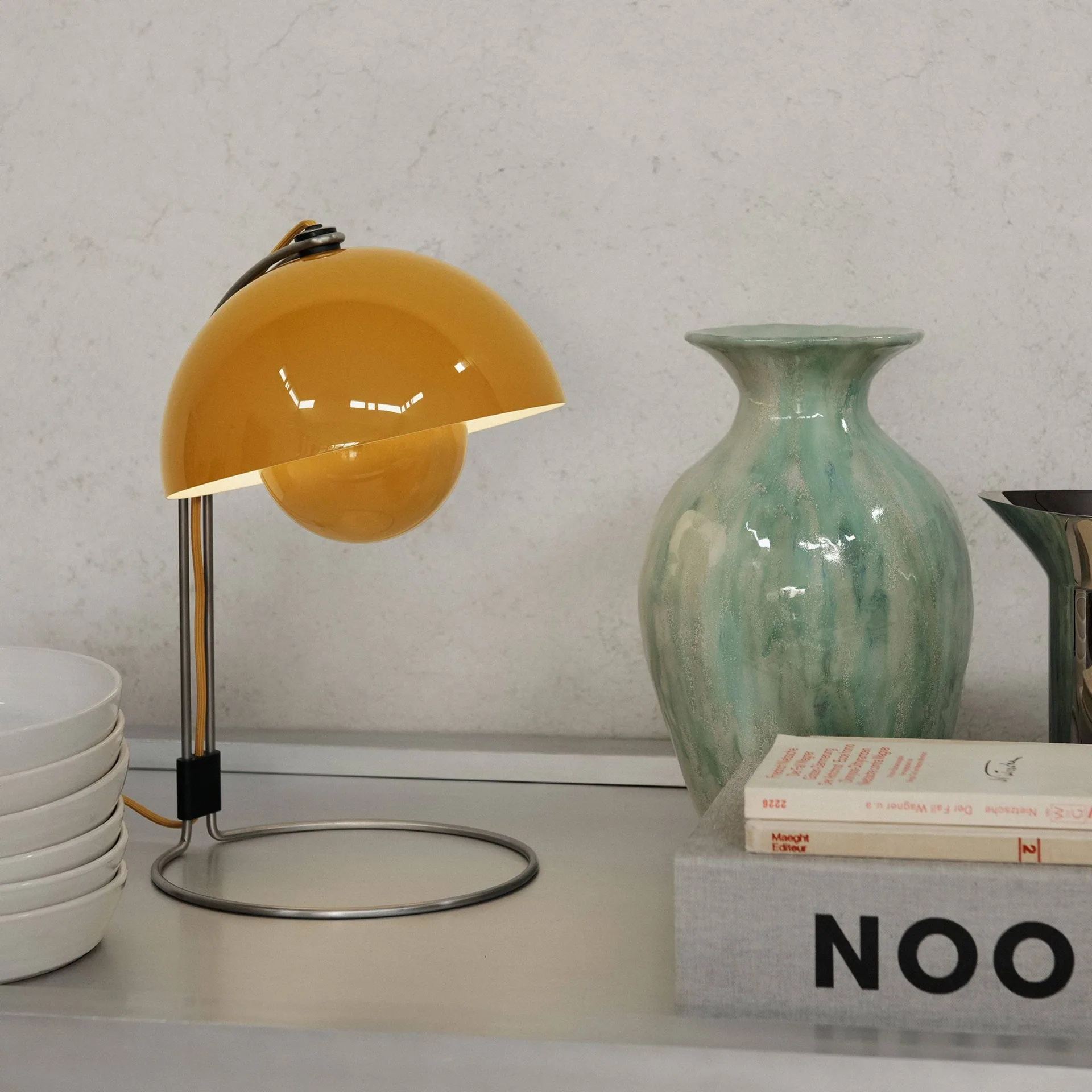 FlowerPot bordlampe VP4, Mustard &Tradition