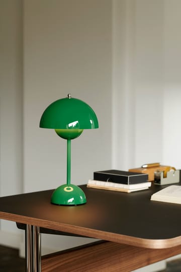 Flowerpot portable bordlampe VP9 - Signal green - &Tradition