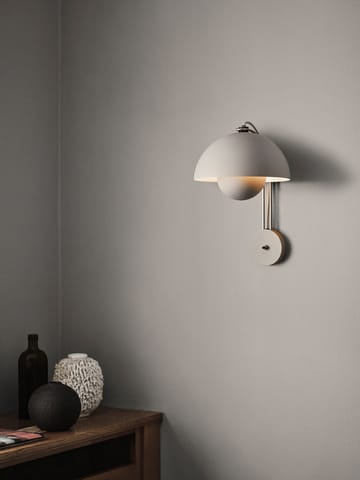 Flowerpot vegglampe VP8 - Grey Beige - &Tradition