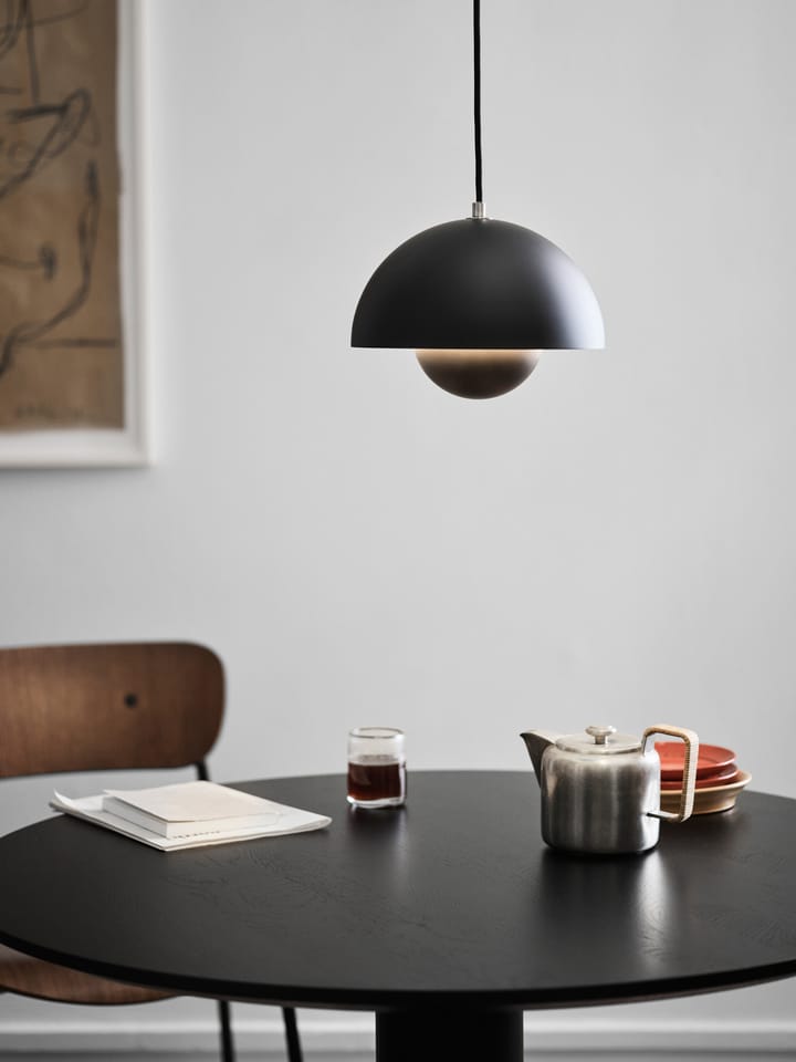 FlowerPot VP1 pendel, Matt svart &Tradition