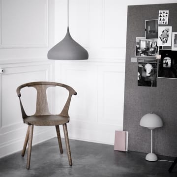 FlowerPot VP3 bordlampe - blek matt grå - &Tradition