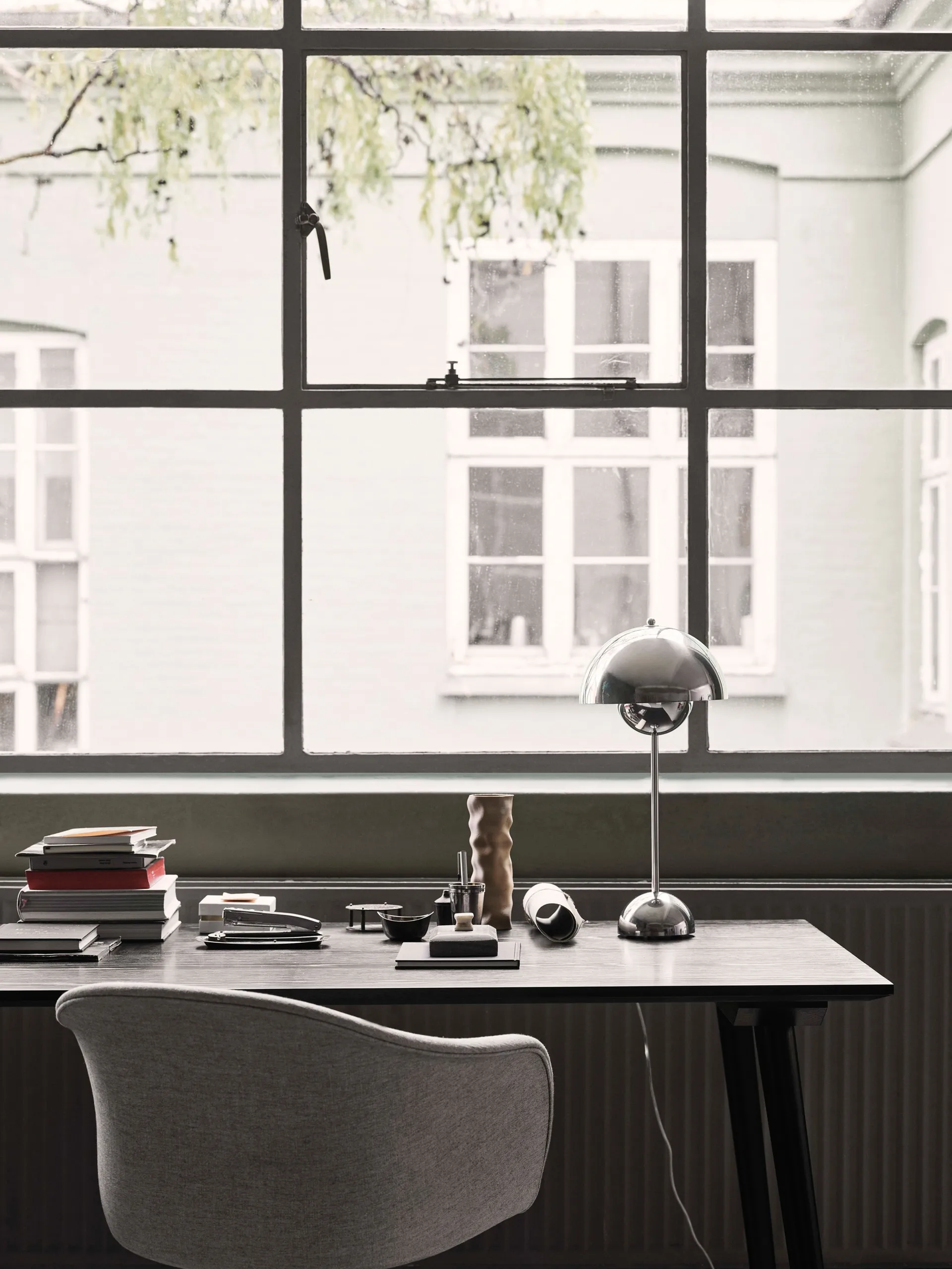 FlowerPot VP3 bordlampe, Chrome-plated &Tradition