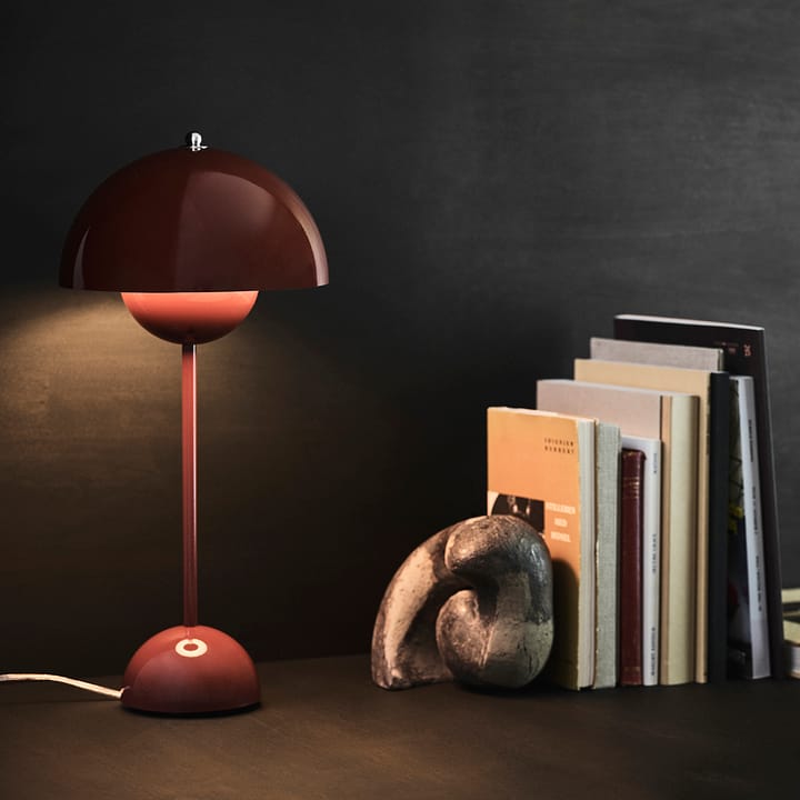 FlowerPot VP3 bordlampe, Rød-brun &Tradition