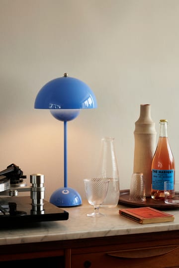 FlowerPot VP3 bordlampe - Swim blue - &Tradition