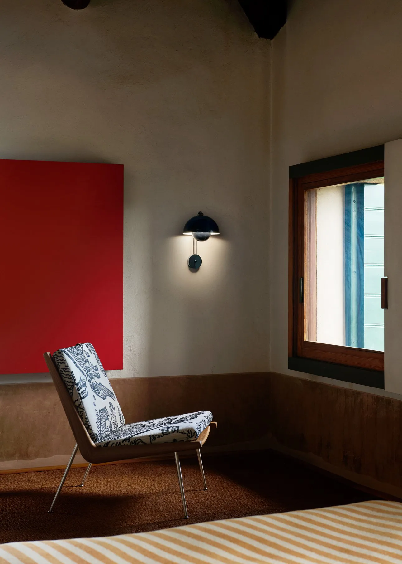 Flowerpot VP8 vegglampe, Steel blue &Tradition