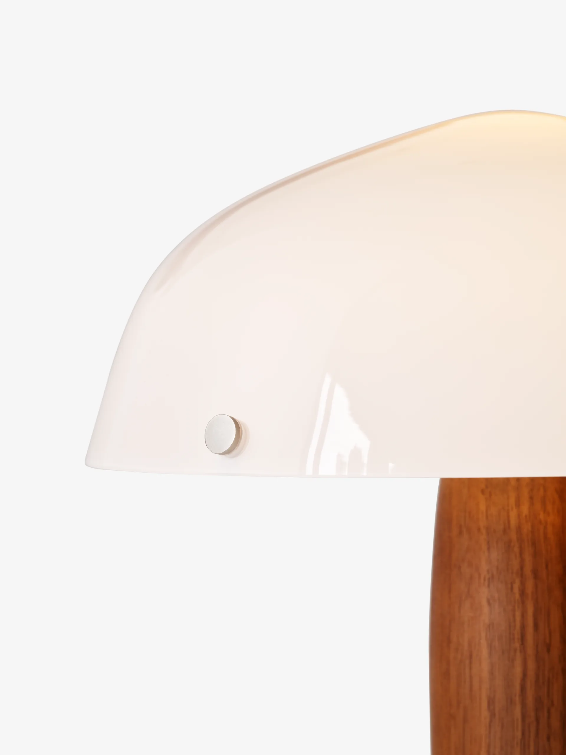 Herman SHY3 bordlampe, walnut & cream marble, tekstilledning &Tradition