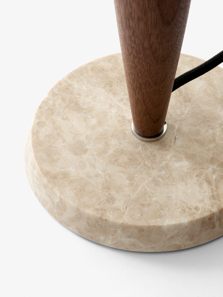 Herman SHY3 bordlampe, walnut & cream marble, tekstilledning &Tradition