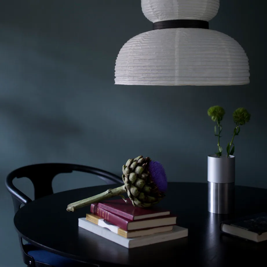 In Between bord SK4, Svartbeiset eik &Tradition