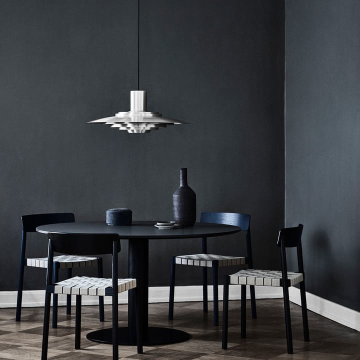 In Between SK12 spisebord, eik oljet, matt sort metallstativ &Tradition