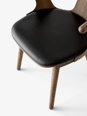 In Between SK2 stol - Røkt oljet eik-Noble black leather - &Tradition