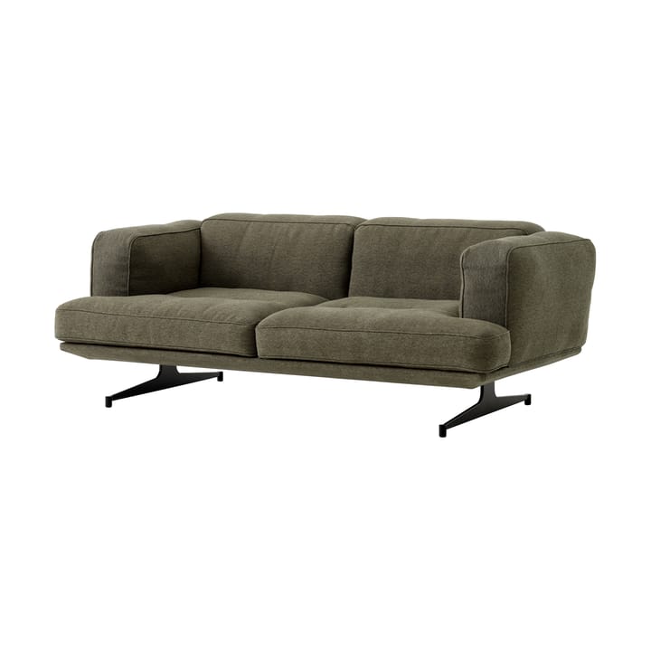 Inland AV22 sofa 2-seters - Clay 0014-warm black - &Tradition