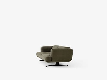 Inland AV22 sofa 2-seters - Clay 0014-warm black - &Tradition