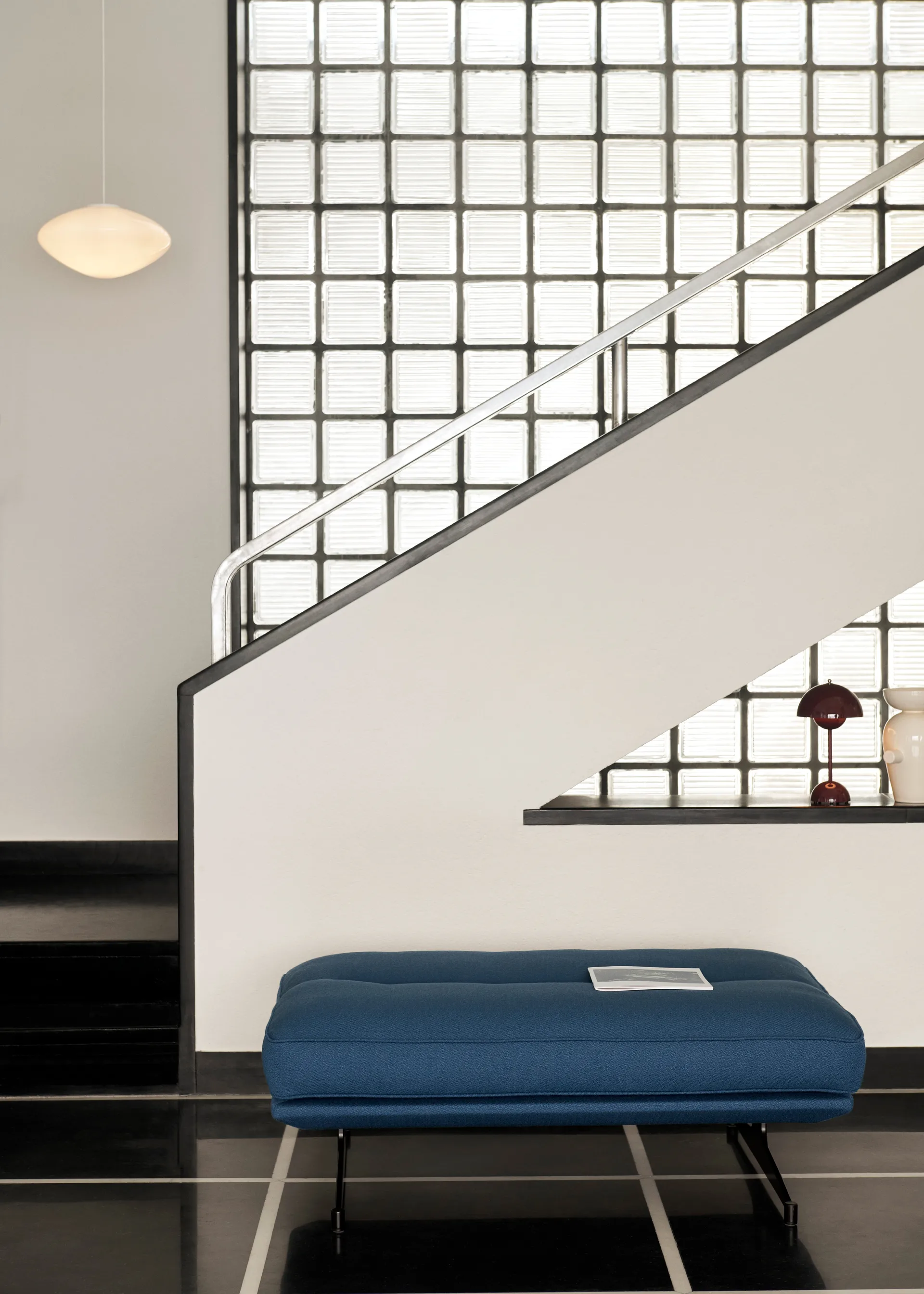 Inland AV32 puff 78 x 113 cm, Vidar 733-warm black &Tradition