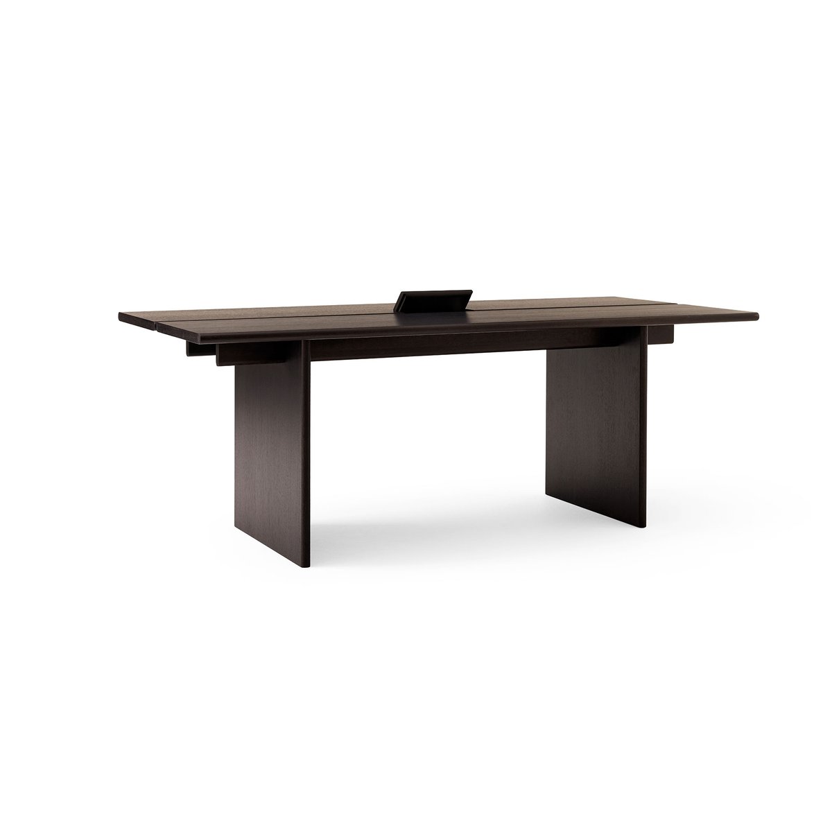 Bilde av &Tradition Ita OS1 spisebord med kabelskjuler 95x200 cm Dark stained oak