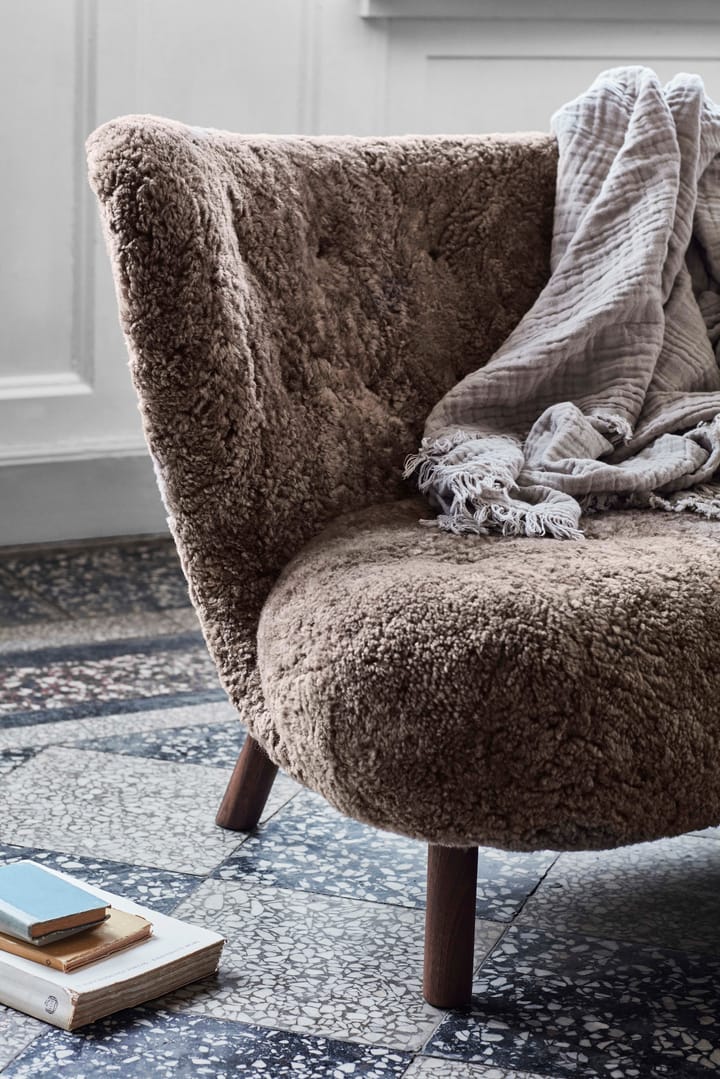 Little Petra VB2 sofa, Oljet valnøtt-Sahara &Tradition