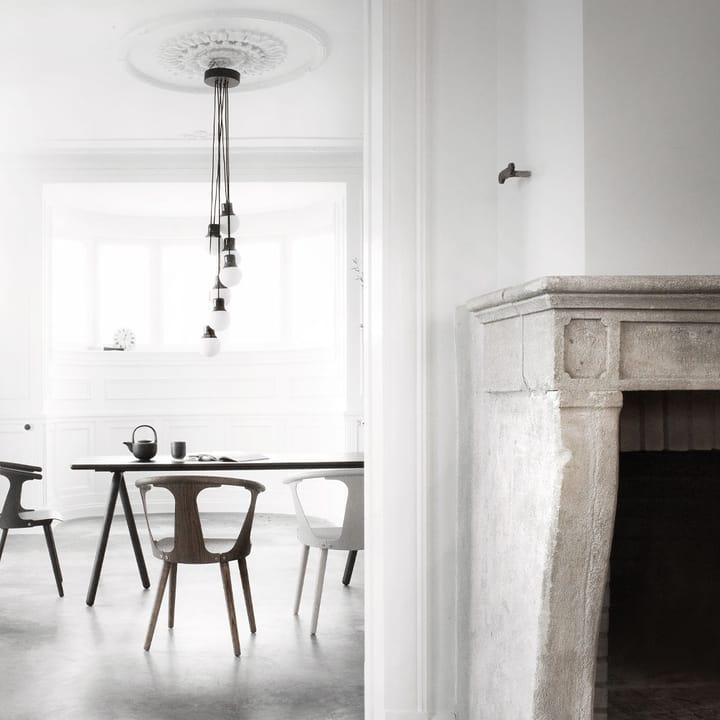 Mass Light NA6 pendellampe - sort marmor/hvit, nero marquina - &Tradition