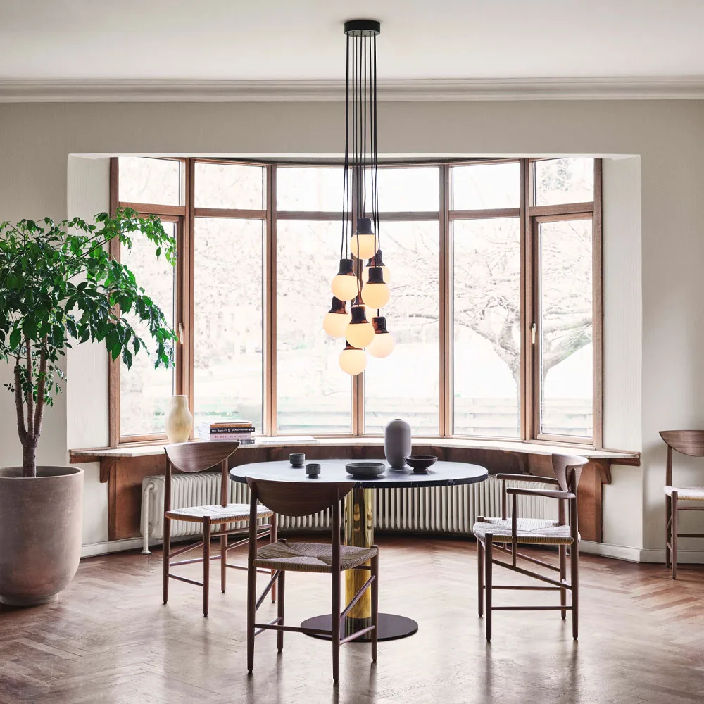 Mass Light NA6 pendellampe, sort marmor/hvit, nero marquina &Tradition