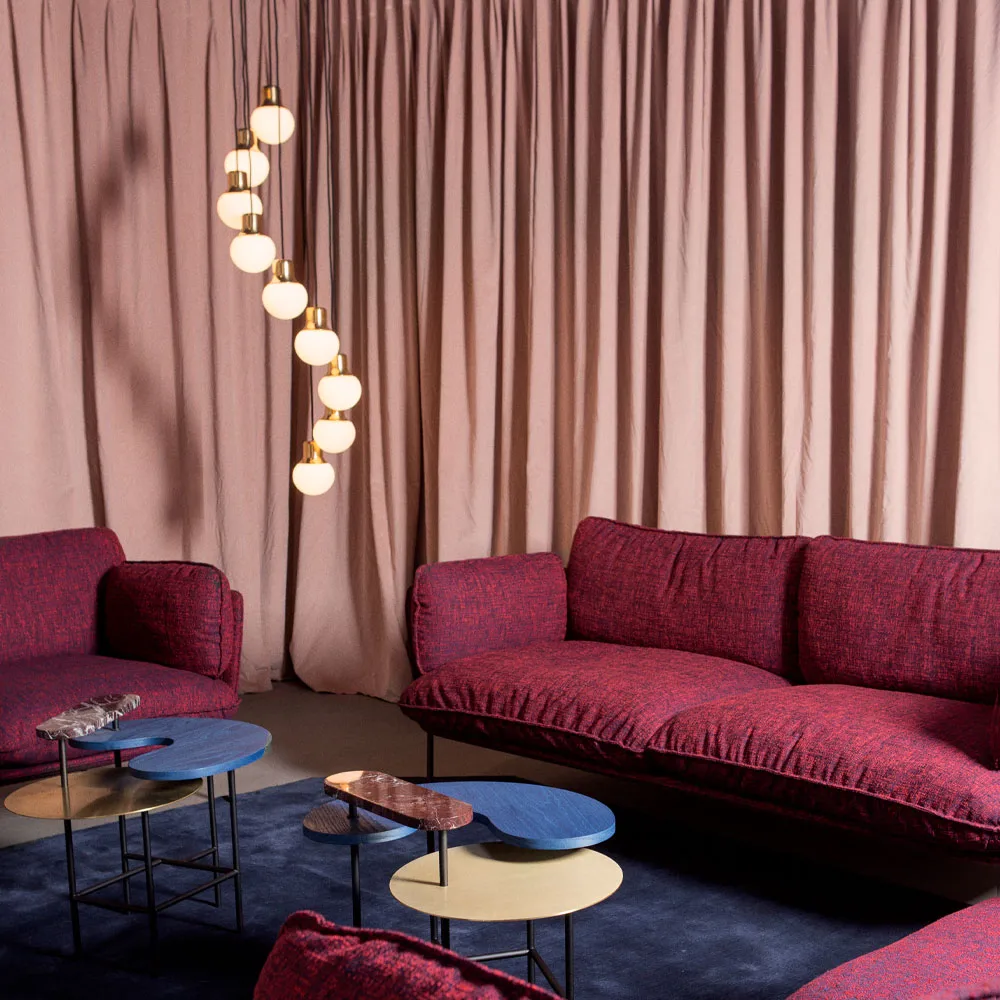 Mass Light NA6 pendellampe, sort marmor/hvit, nero marquina &Tradition