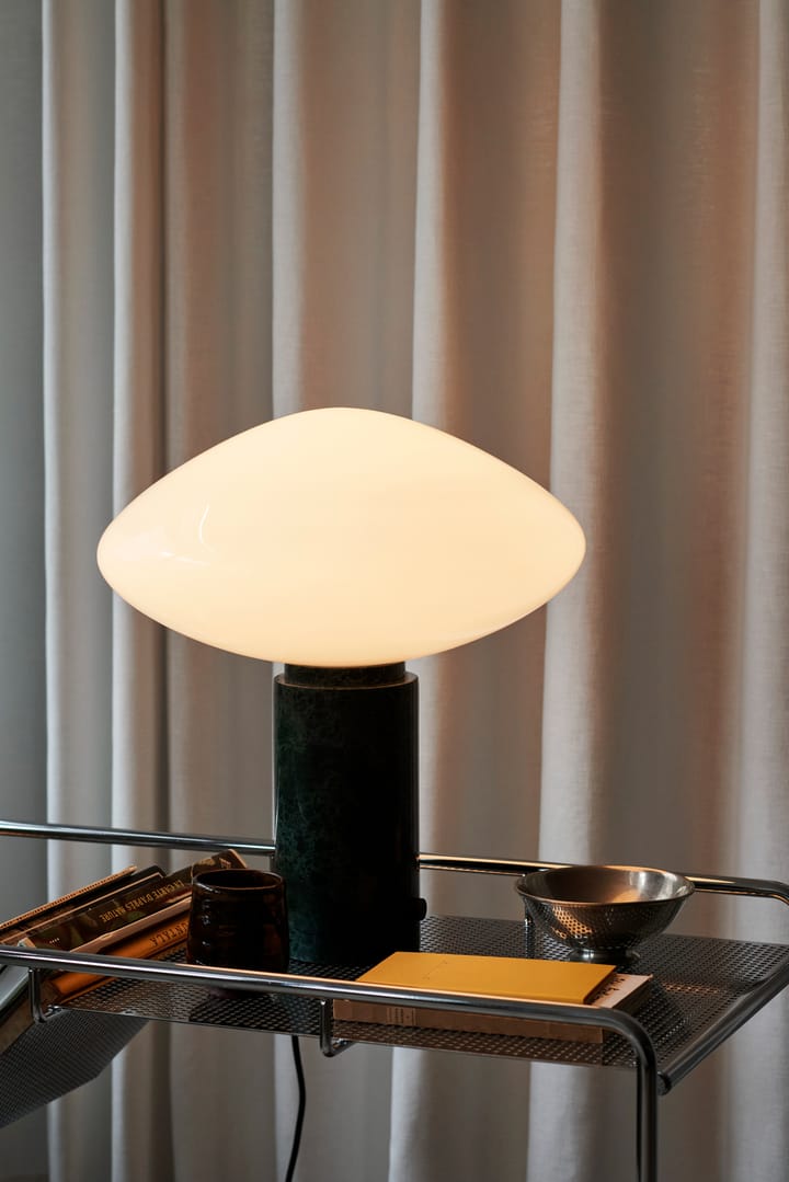 Mist AP17 bordlampe Ø 37 cm, Matt White & Guatemala Verde &Tradition
