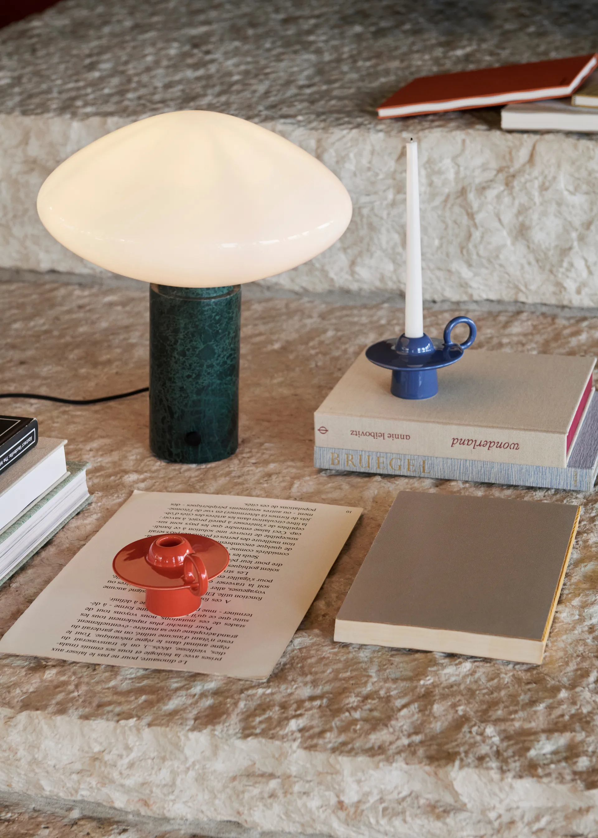 Mist AP17 bordlampe Ø 37 cm, Matt White & Guatemala Verde &Tradition