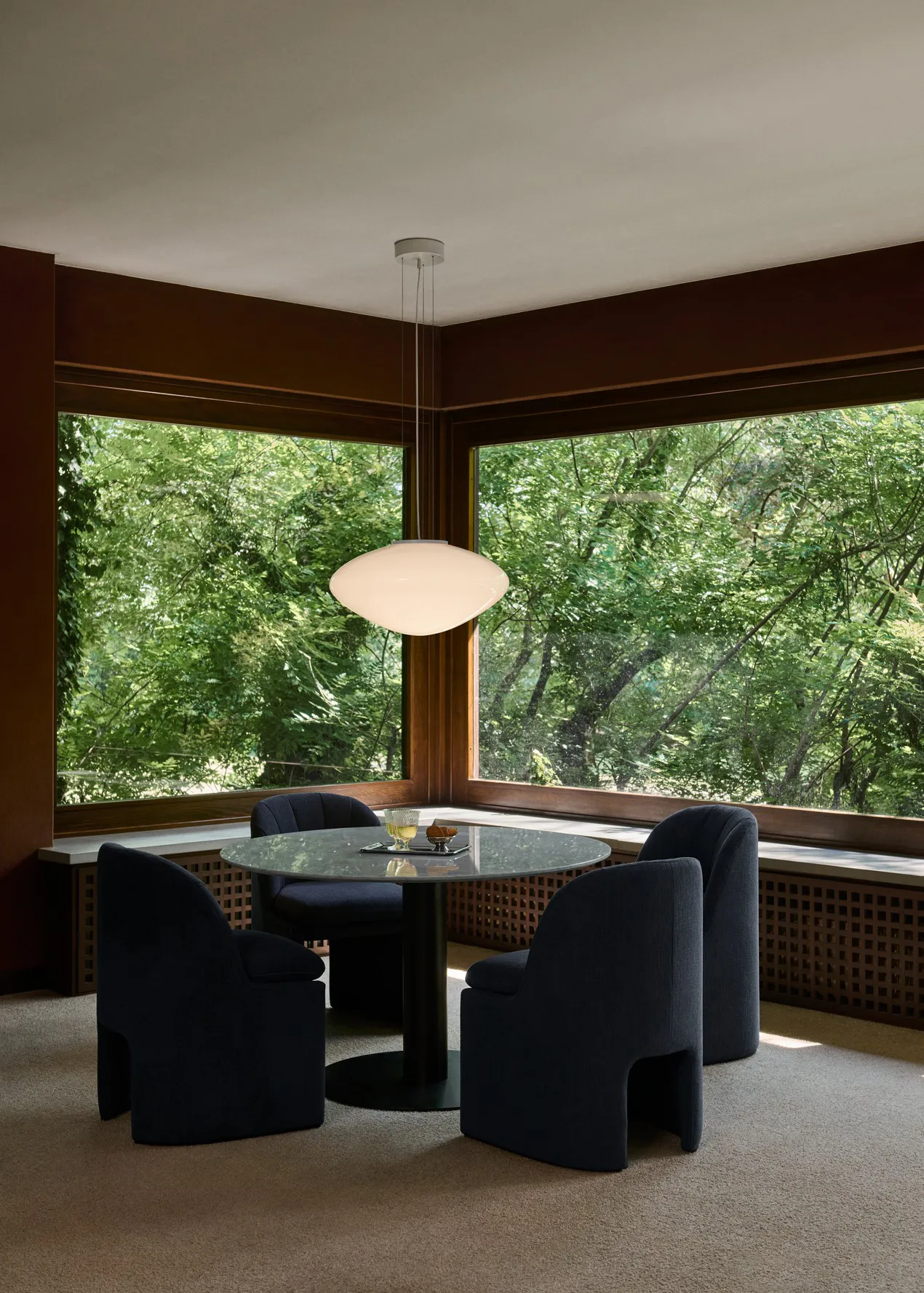 Mist AP20 pendel Ø56 cm, White-opal glass &Tradition