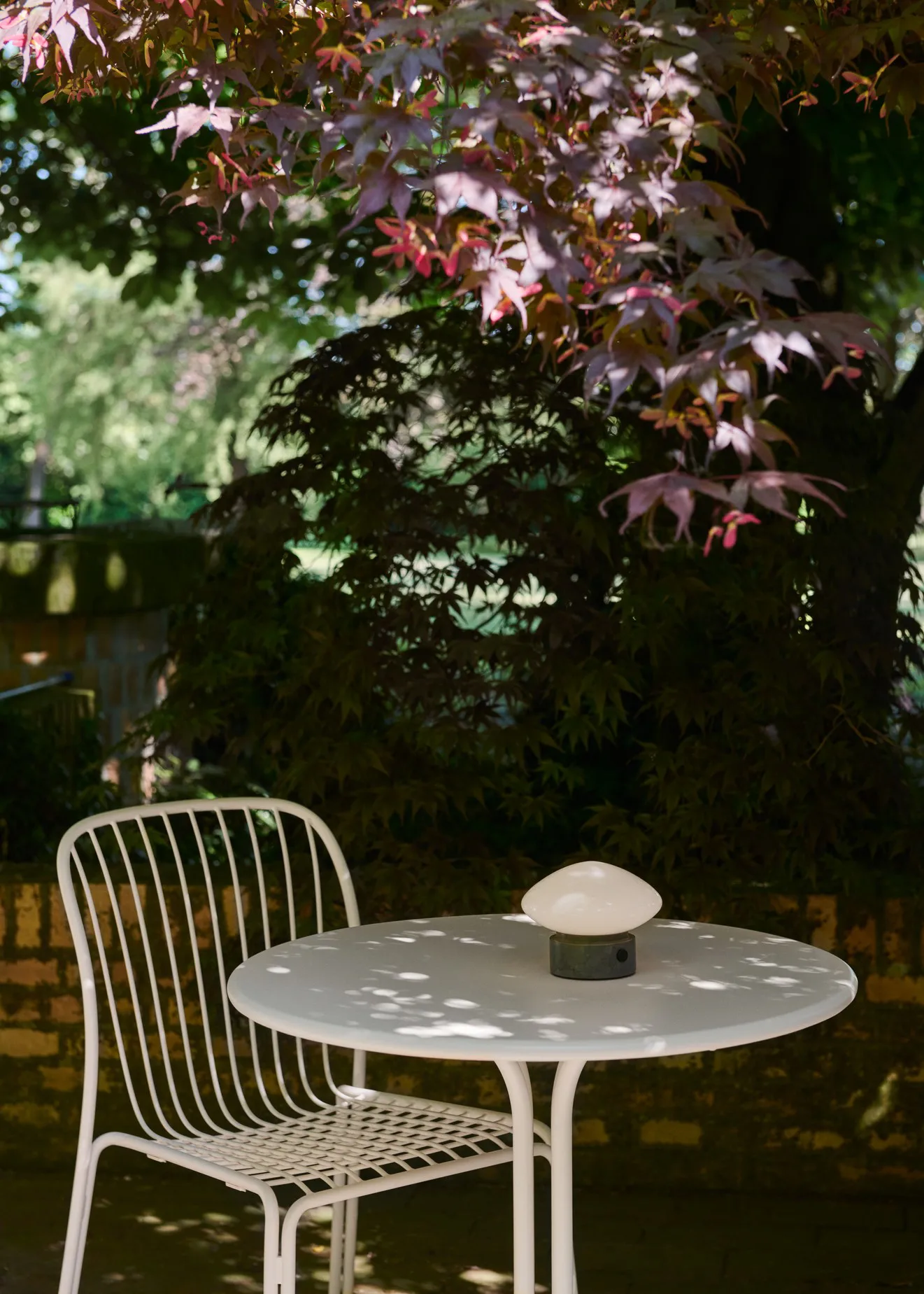 Mist AP21 bærbar lampe 12 cm, Grigio Caldo-opal glass &Tradition