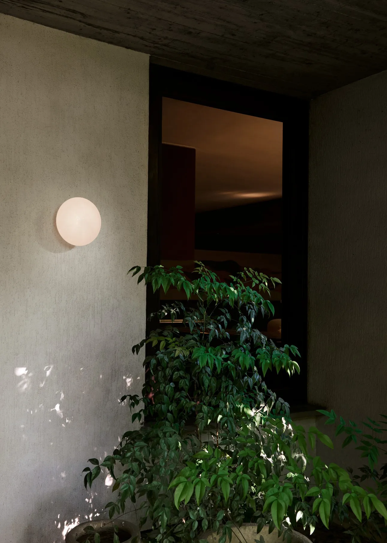 Mist AP22 taklampe/vegglampe Ø25 cm, White-opal glass &Tradition