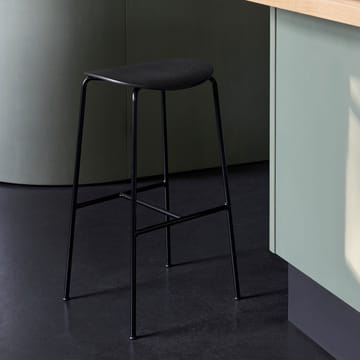 Pavilion AV37 barkrakk 68 cm - Black-black lacquered oak - &Tradition