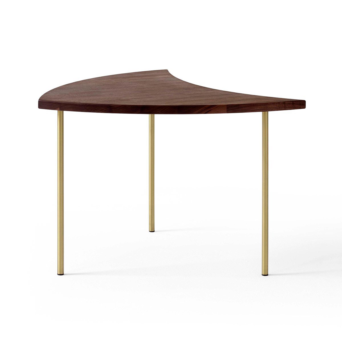 &Tradition Pinwheel sidebord HM7 Valntt | Skandinavisk Design | Avlastningsbord & Sidebord | Brun