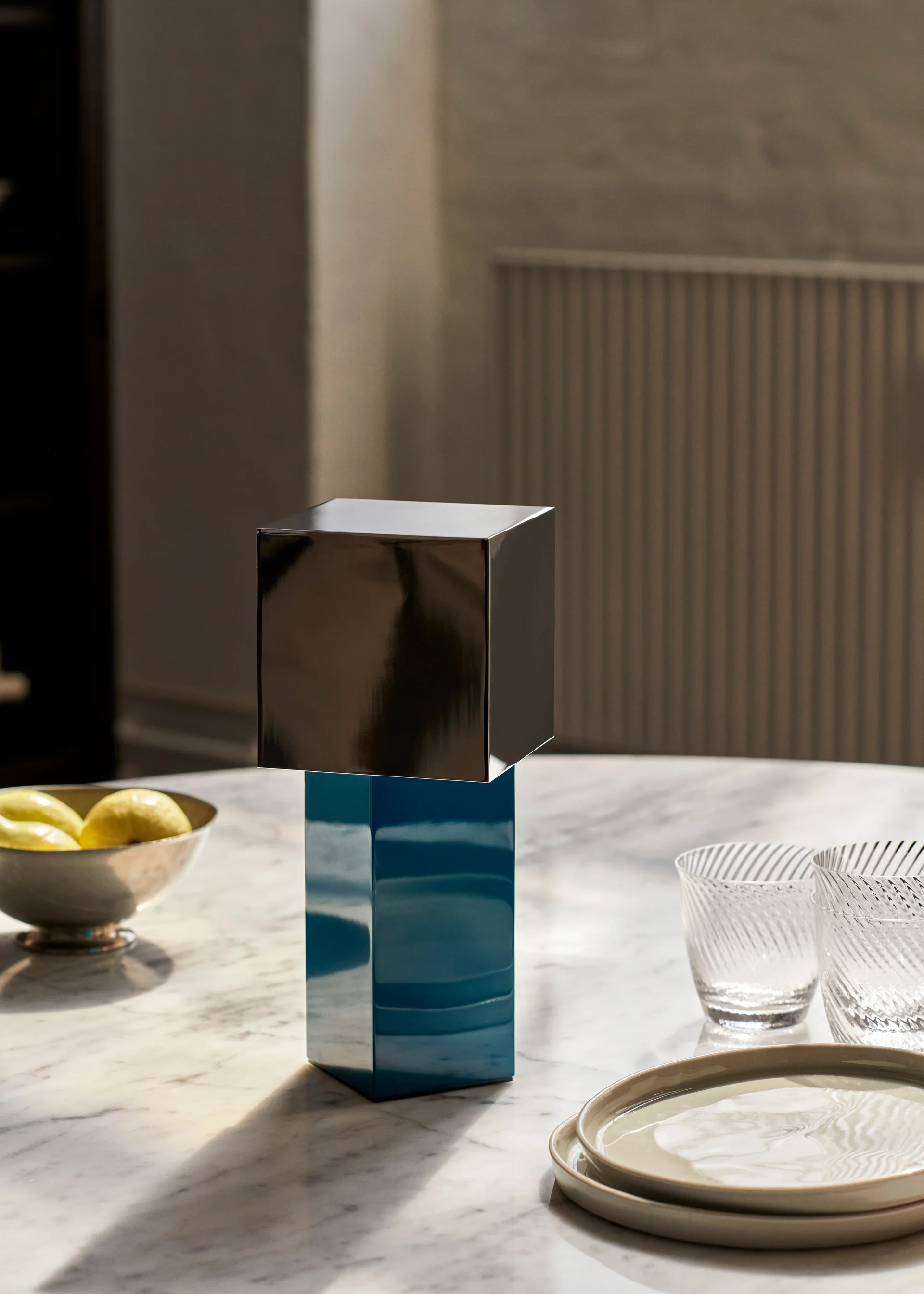 Pivot ATD7 bærbar lampe, Blue silver &Tradition