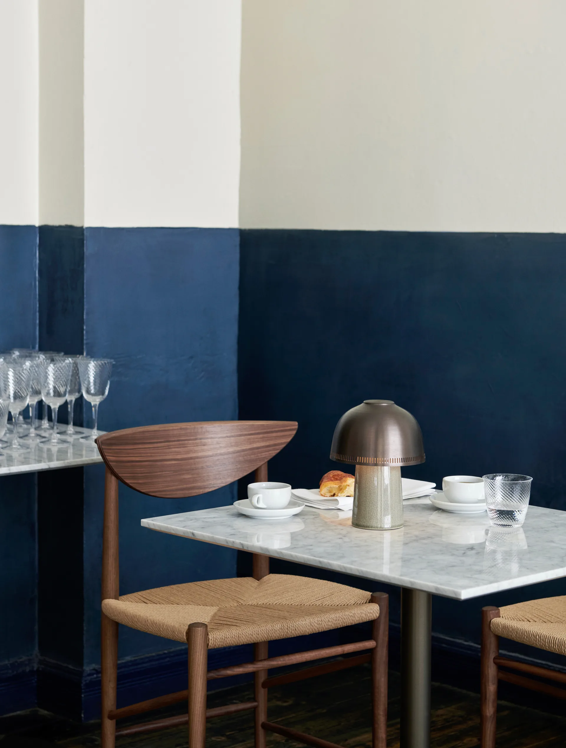 Raku SH8 bordlampe, Beige Grey & Bronze &Tradition